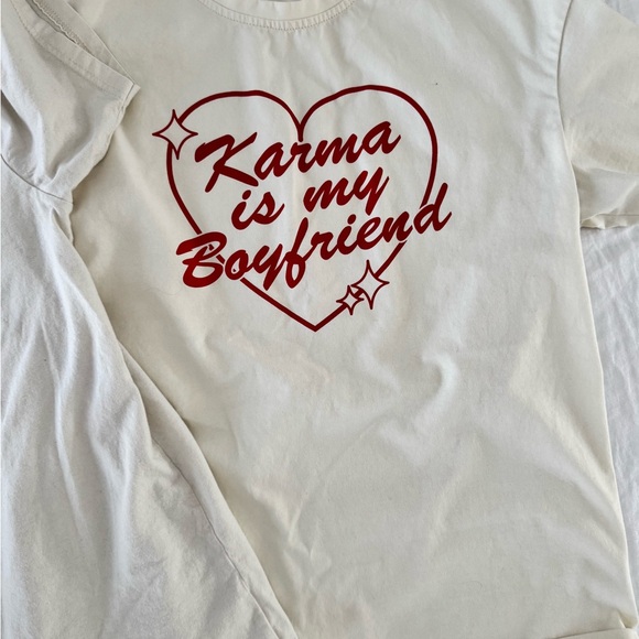 Taylor Swift Graphic Tees - Picture 2 of 3